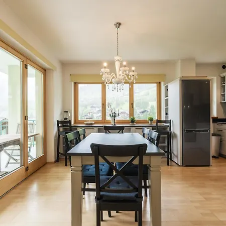 Bella Vista Apartment *